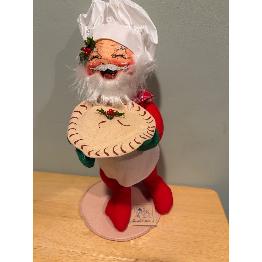 NWT Annalee Dolls Santa Chef Christmas Figure with Pie Red Felt 14 Inch 5492